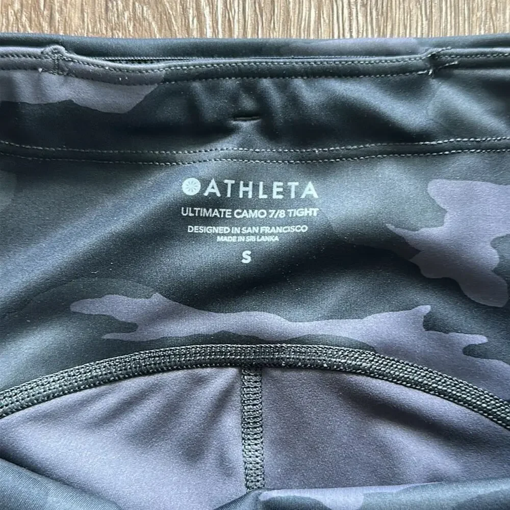 Athleta Ultimate Camo 7/8 Tights‎ Size Small Black Compression Leggings